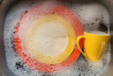 Как без риска замачивать посуду