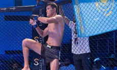 Казахстанский боец получил титульный бой в зарубежной лиге