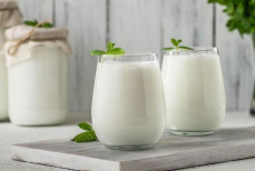 Врач назвала продукты, которыми легче всего отравиться в жару