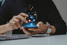 Кто больше предрасположен к зависимости от соцсетей