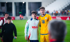 Казахстанский футболист официально подписал контракт с испанским клубом