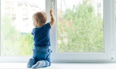 Ребенок и открытое окно — что должен знать каждый родитель в Казахстане