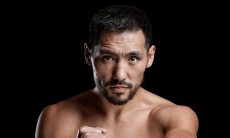 Чемпиона мира обвинили в побеге от Жанибека Алимханулы