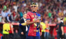 «Закон одинаков для всех». Ямаля «осудили» за поступок на вечеринке