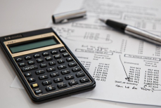 Кто из казахстанцев обязан сдавать декларации — Токаев подписал закон