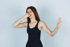 Перечислены продукты, которые вызывают неприятный запах тела