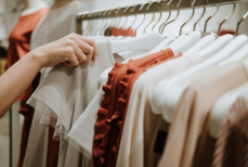 Вещи с сардинами стали главным модным трендом лета 2025 года