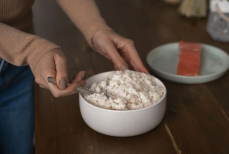 Действительно ли есть вчерашний рис — смертельно опасно?