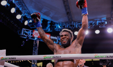 Чемпион мира в весе Алимханулы обвинил ещё одного боксёра в побеге