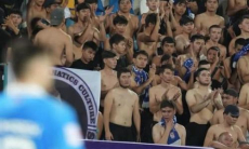 Фанаты «Ордабасы» «наградили» футболистов соперника после вылета из еврокубков. Видео