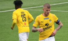 Драмой с удалением обернулся матч соперника «Кайрата» в Лиге Чемпионов