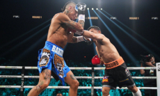 Неожиданно закончился бой Мэнни Пакьяо за титул чемпиона мира WBC. Видео