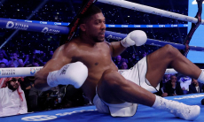 Тайсон Фьюри «отправил» Энтони Джошуа в нокаут