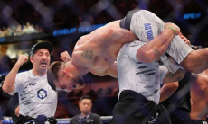 Боец из Казахстана получил оценку тренера Шавката Рахмонова после первой победы в UFC