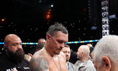 Александр Усик принял решение по будущему после нокаута в бою за «абсолют»