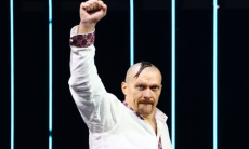 Леннокс Льюис обратился к Александру Усику после нокаута