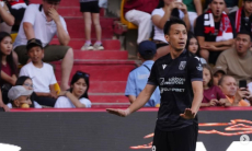 Асхат Тагыберген вызвал болельщика «один на один» на матче КПЛ. Видео