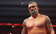 «Я бы с ним разобрался». Легенда бокса захотел подраться с Усиком