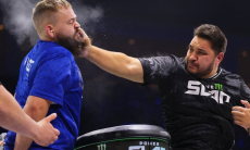 «Смотрю точно сквозь него, что рука моя проходит и он уже падает». Закир Найманбаев рассказал о победе с одного удара на турнире главы UFC