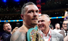 Александру Усику присвоили новый статус в России