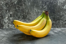 Что нужно сделать перед тем, как съесть банан. Вот почему это важно