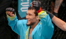 «Суровый малый». Легенда UFC оценил нокаут бойца из Казахстана