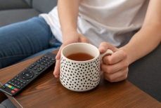 Откуда на чае пленка? Вот почему не стоит пить заварку, простоявшую несколько часов