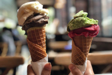Кардиолог рассказала, кому грозит инфаркт после мороженого