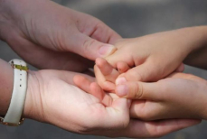 Как быстро вытащить занозу — самый простой способ