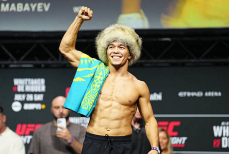 Фаниль Рафиков озвучил точный исход боя Асу Алмабаева в UFC