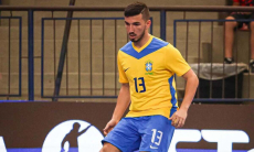 Двукратный обладатель Лиги Чемпионов переходит в казахстанский клуб