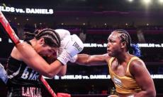 Разгромом обернулся бой за звание «абсолюта» в супертяжелом весе. Видео