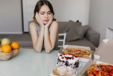 Пять продуктов, которыми чаще всего травятся летом