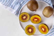 Этот фрукт может заменить слабительное. Гастроэнтерологи советуют есть его чаще