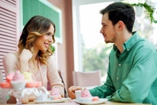 Какой цвет носить на первом свидании, чтобы понравиться