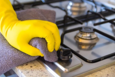 Небольшая хитрость и плита не пачкается во время готовки