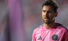 Телохранитель Лионеля Месси «получил» красную карточку