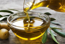 Зачем пьют оливковое масло натощак и правда ли это полезно