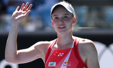 Рыбакина растрогала теннисный мир своим поступком после победы над украинкой. Видео