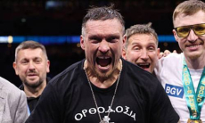 «Он не от мира сего». Усик уделал Кроуфорда и «Канело»