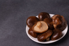 Кому категорически нельзя есть грузди — диетолог огласила список