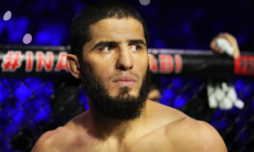 Ислам Махачев оказался в сложной ситуации