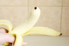 Можно ли есть черный кончик у банана? Ответ вас удивит