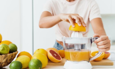 Диетолог объяснил, почему этот цитрусовый сок полезен организму