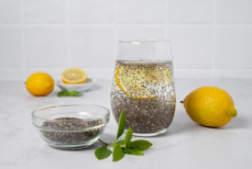 Назван натуральный напиток, который эффективно борется с запорами