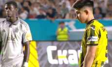 Видеообзор матча «Кайрат» — «Слован» в Лиге Чемпионов