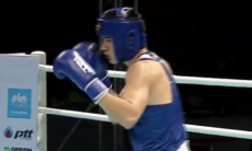 Разгромом и нокдауном обернулся бой Казахстана за медаль исторического ЧА-2025 по боксу