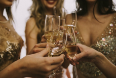 Почему женщины переносят алкоголь легче мужчин