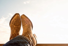 Модные редакторы назвали ключевые тренды осени 2025