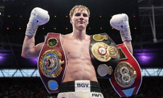 Протеже Усика с тремя титулами проведет бой в Манчестере